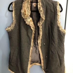 J. Jill Gray Tan Faux Fur Trim Vest